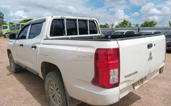 MITSUBISHI DC HDX 4X4