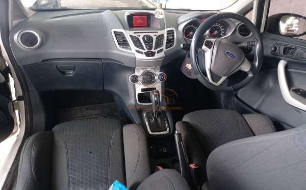 FORD FIESTA1.6L AT S