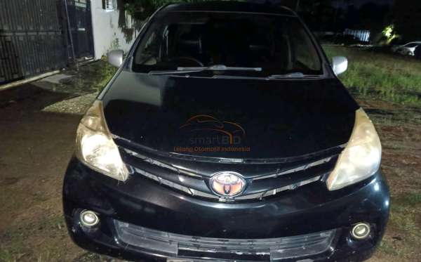 TOYOTA  AVANZA  1.3 E