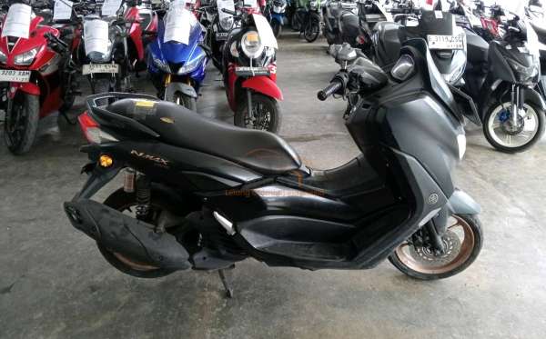 YAMAHA NMAX ABS
