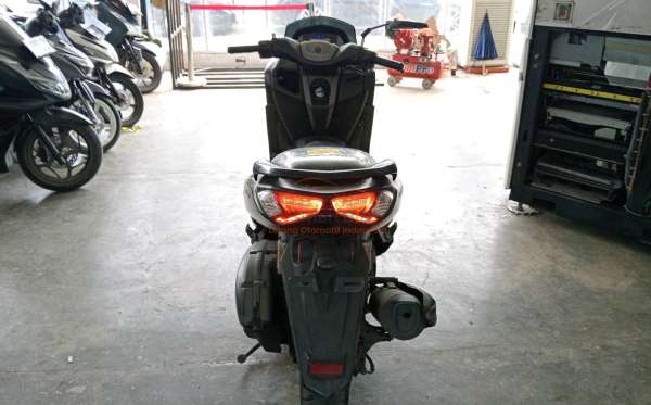 YAMAHA NMAX ABS