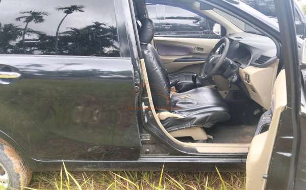 TOYOTA  AVANZA  1.3 E