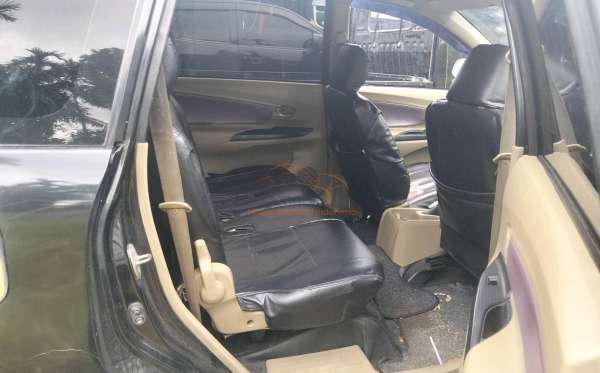 TOYOTA  AVANZA  1.3 E