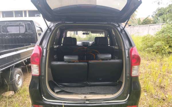 TOYOTA  AVANZA  1.3 E