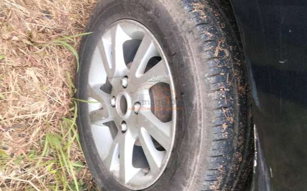 TOYOTA  AVANZA  1.3 E