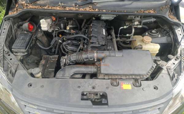 WULING CONFERO 1.5 DB MY (4X2)