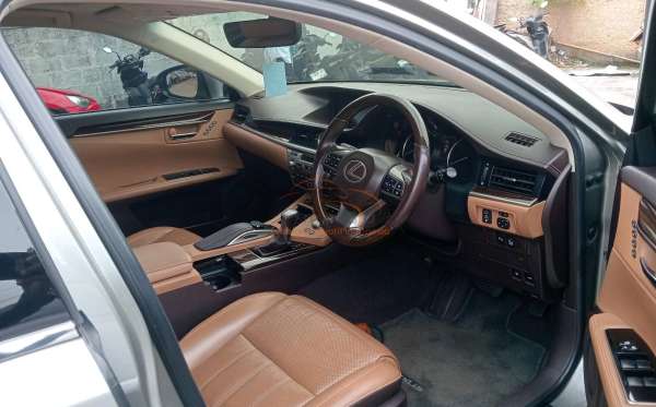 LEXUS  LEXUS ES ES 300H