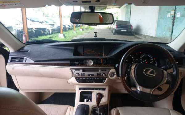 LEXUS ES 250