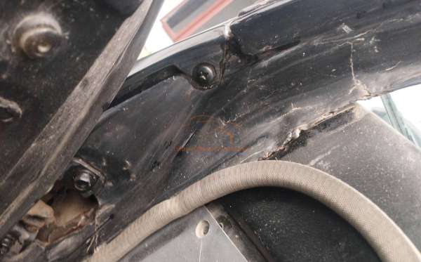 MITSUBISHI  L 300  PU