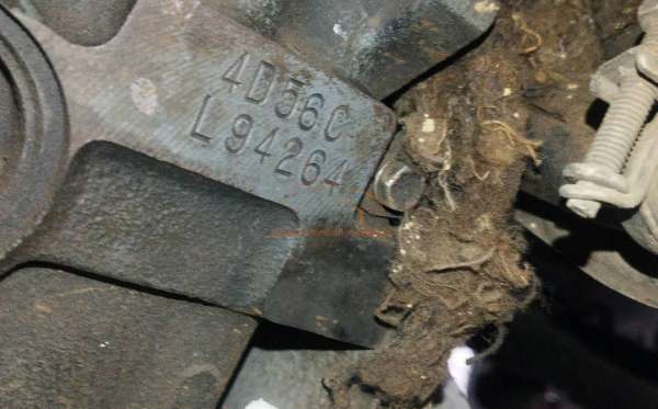 MITSUBISHI  L 300  PU