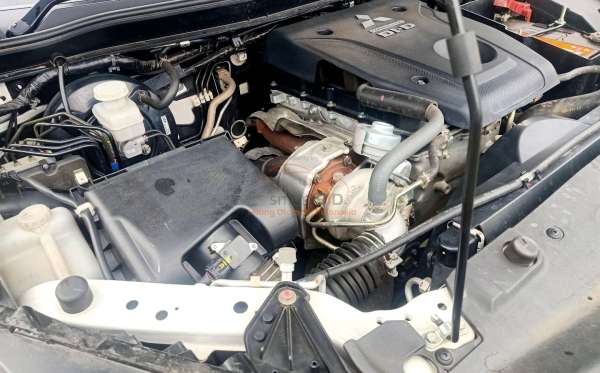 MITSUBISHI PAJERO SPORT 2.4L DAKAR-L (4X2)