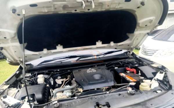 MITSUBISHI PAJERO SPORT 2.4L DAKAR-L (4X2)