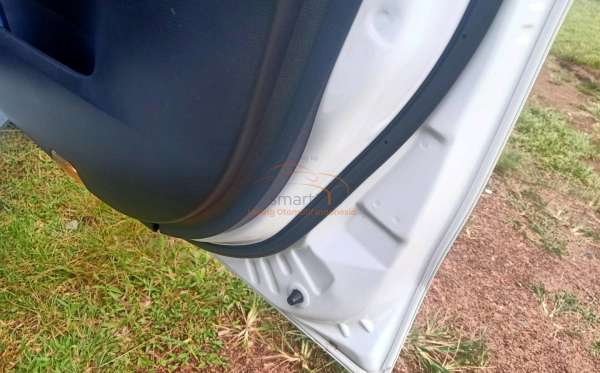 MITSUBISHI PAJERO SPORT 2.4L DAKAR-L (4X2)