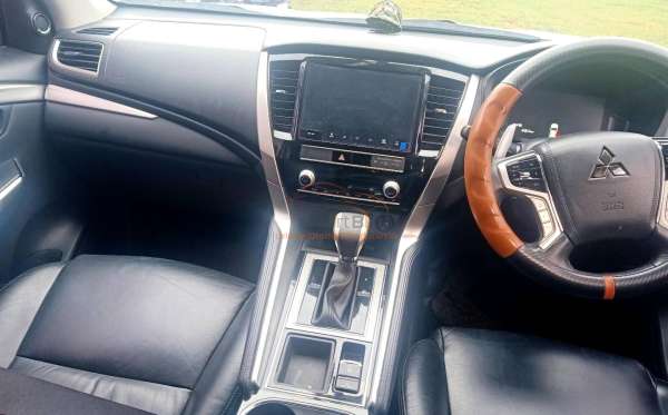 MITSUBISHI PAJERO SPORT 2.4L DAKAR-L (4X2)