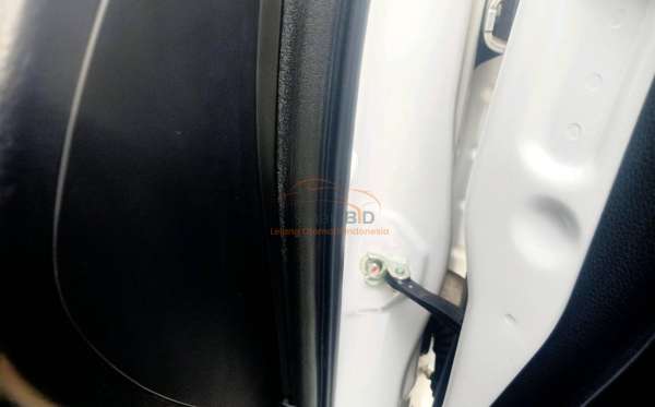 MITSUBISHI PAJERO SPORT 2.4L DAKAR-L (4X2)