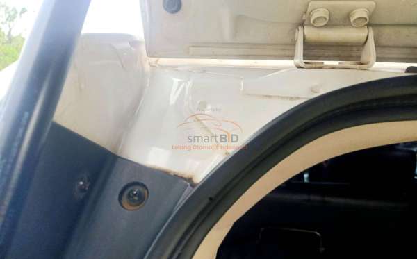 MITSUBISHI PAJERO SPORT 2.4L DAKAR-L (4X2)