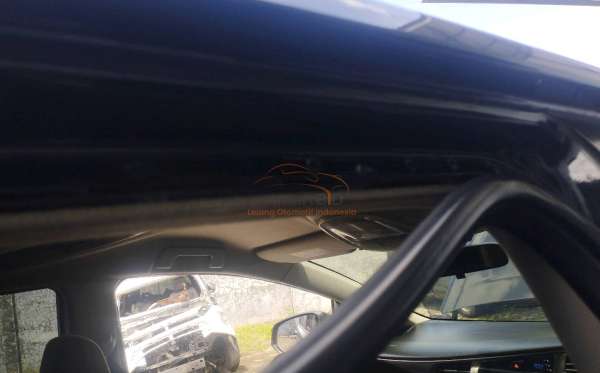 TOYOTA KIJANG INNOVA V