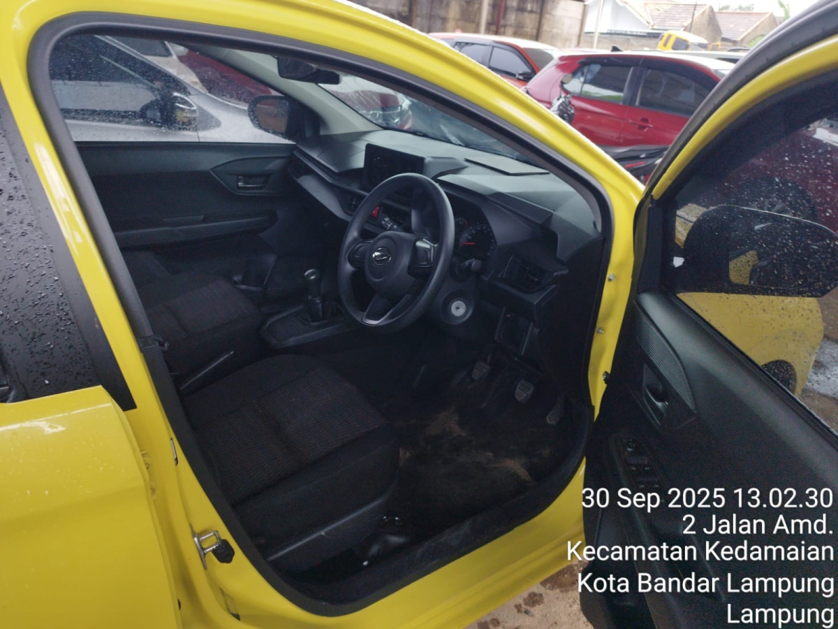 DAIHATSU  AYLA  1.0 X