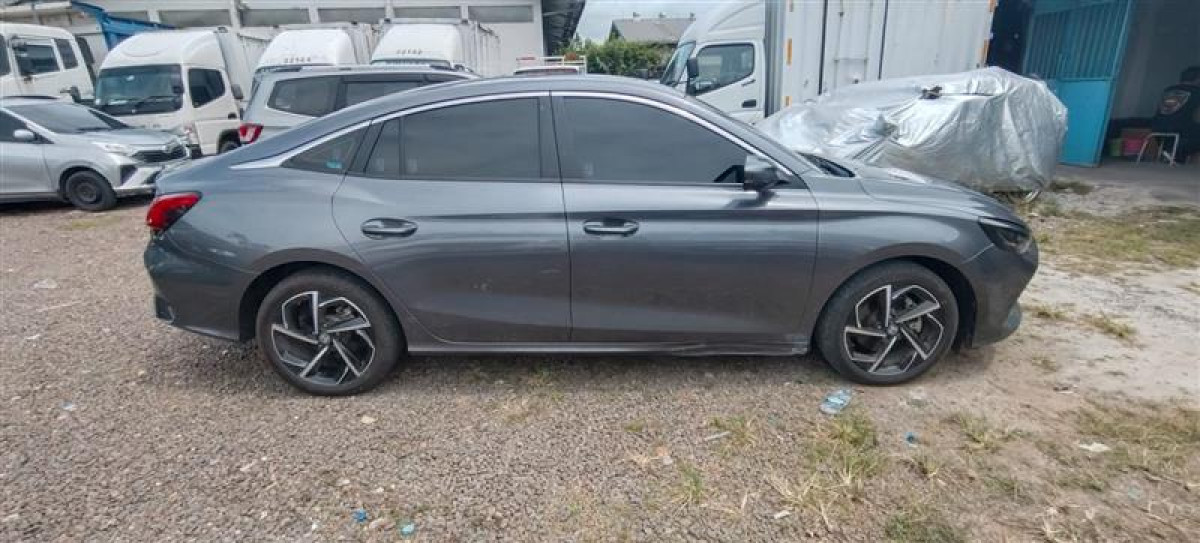 MORRIS  MORIS GARAGE 5 GT