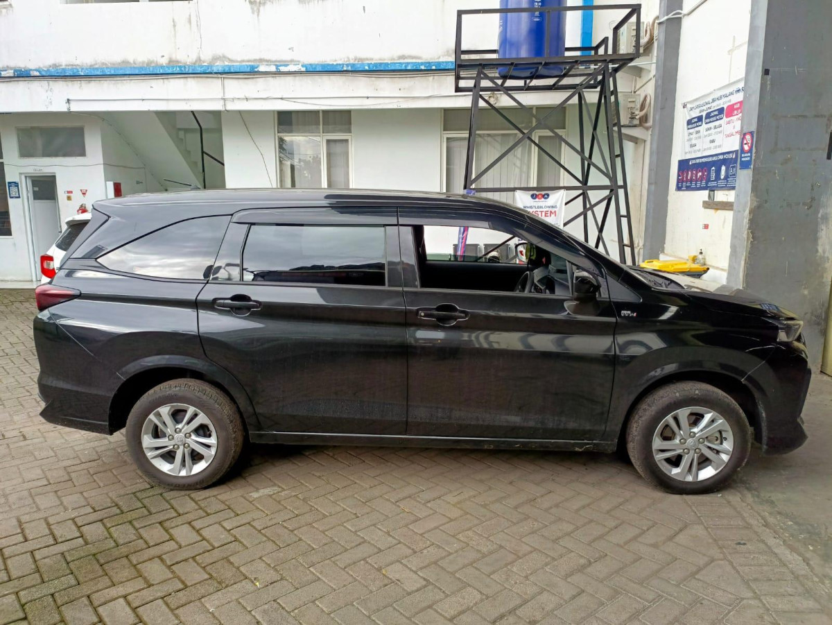TOYOTA  AVANZA  1.3 E