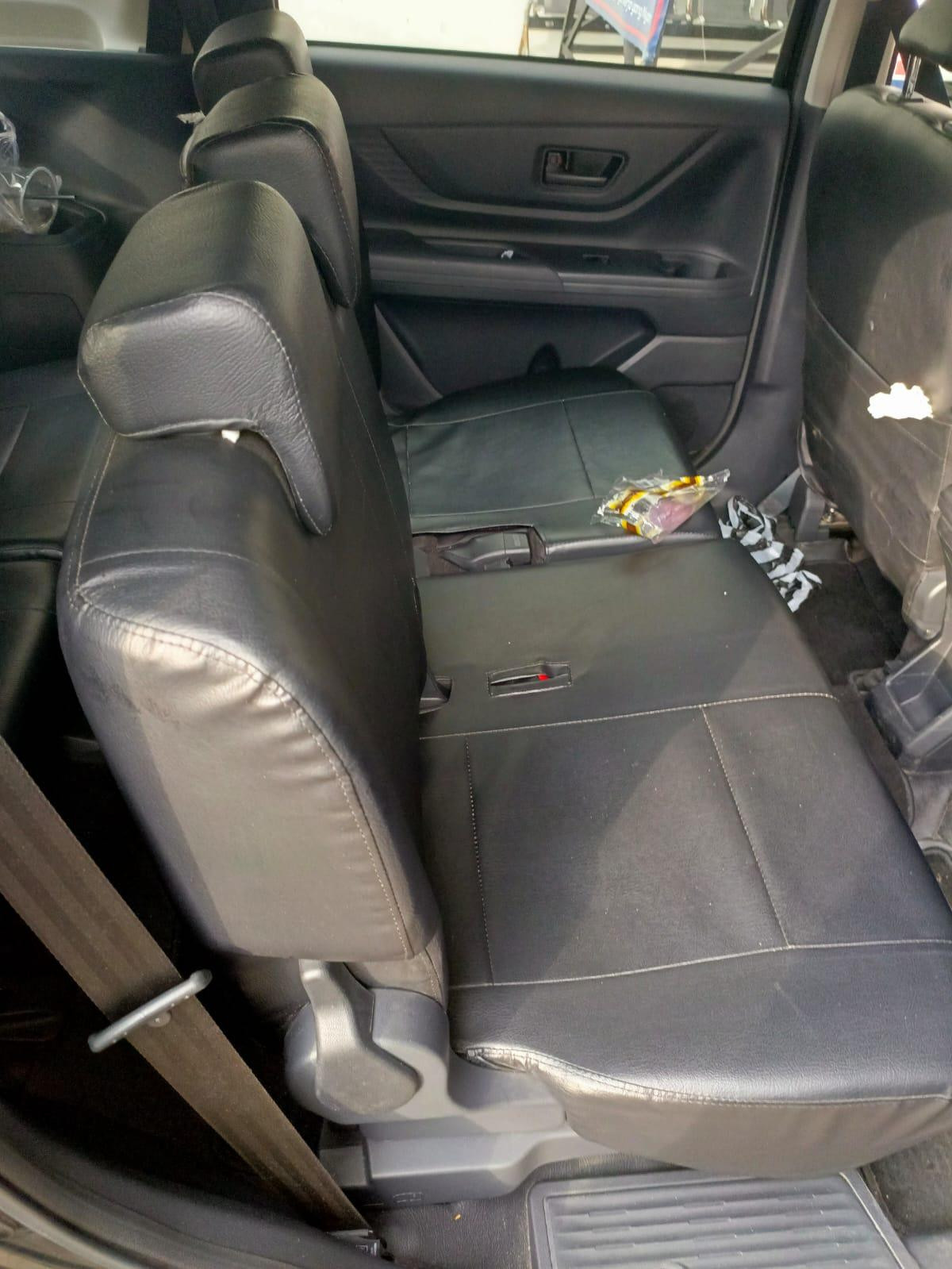 TOYOTA  AVANZA  1.3 E