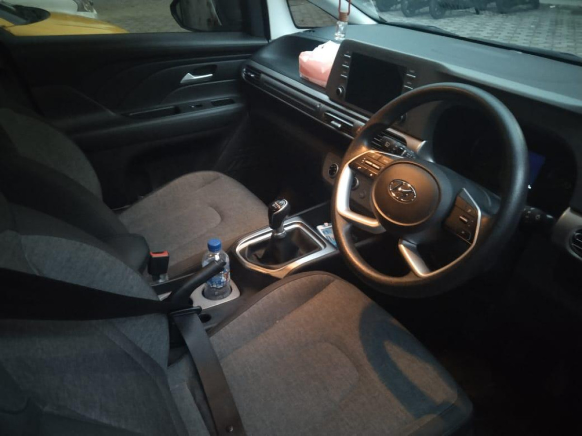 HYUNDAI  STARGAZER  TREND