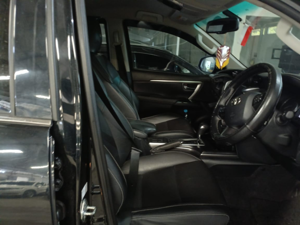 TOYOTA  FORTUNER  2.8 VRZ