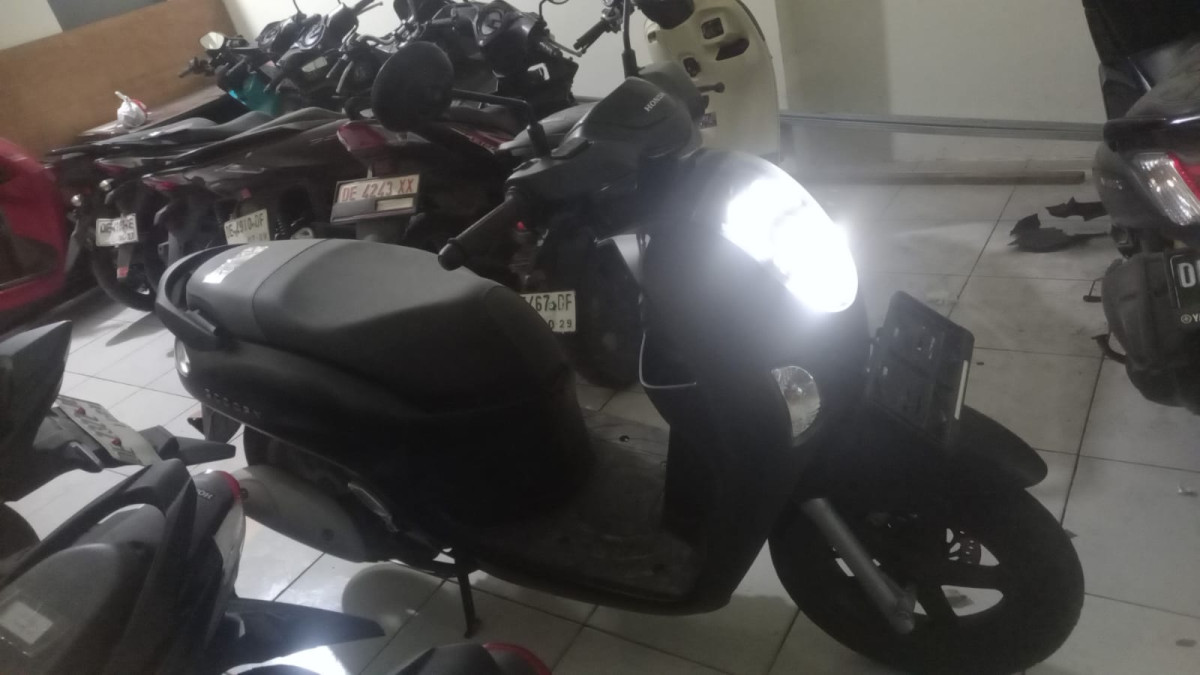 HONDA SCOOPY PRESTIGE