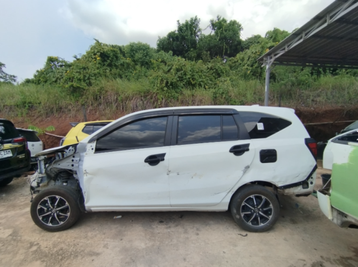 TOYOTA  CALYA  1.2 G M/T