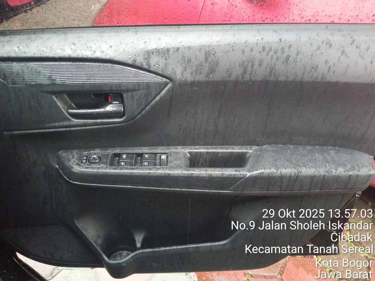 DAIHATSU  AYLA  1.0 X