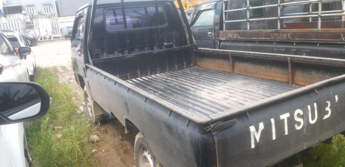 MITSUBISHI  L 300 L300 PU FB-R (4X2)