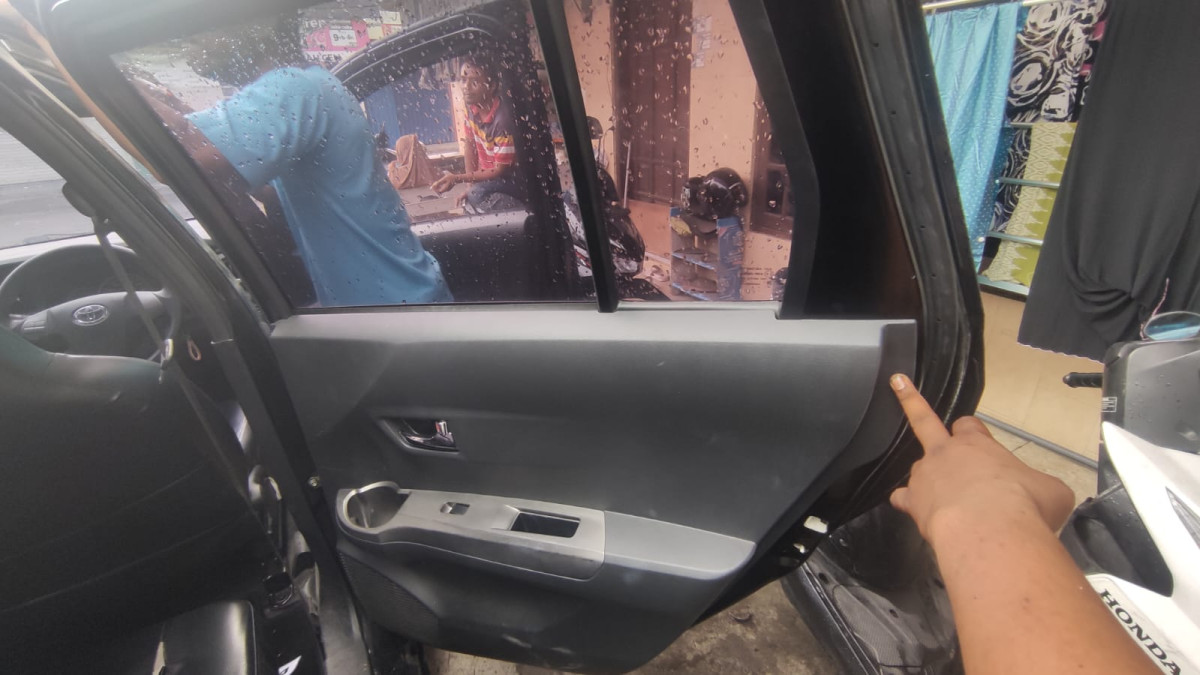 TOYOTA  CALYA  1.2 G M/T