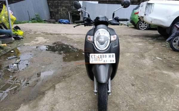 HONDA SCOOPY CW