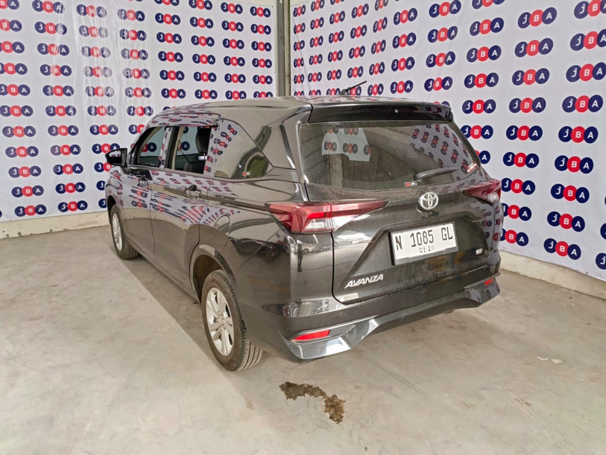 TOYOTA  AVANZA  1.3 E