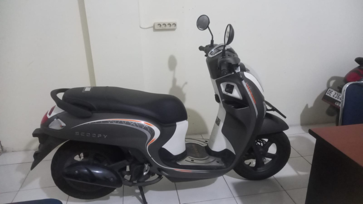 HONDA SCOOPY SPORTY