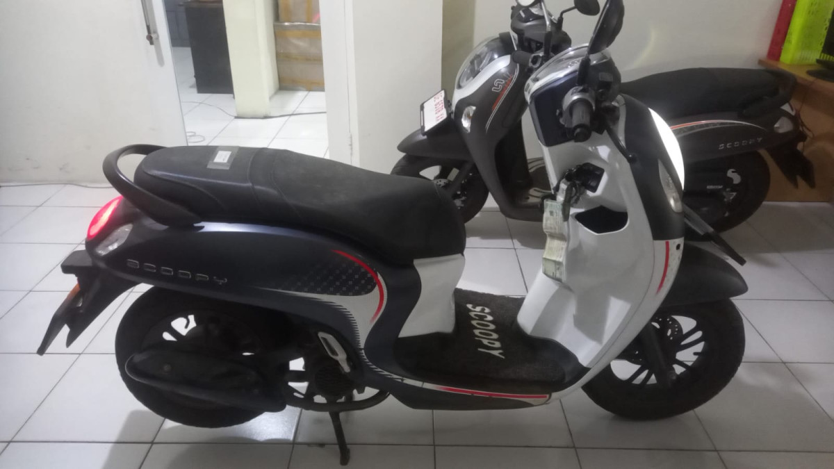 HONDA SCOOPY SPORTY