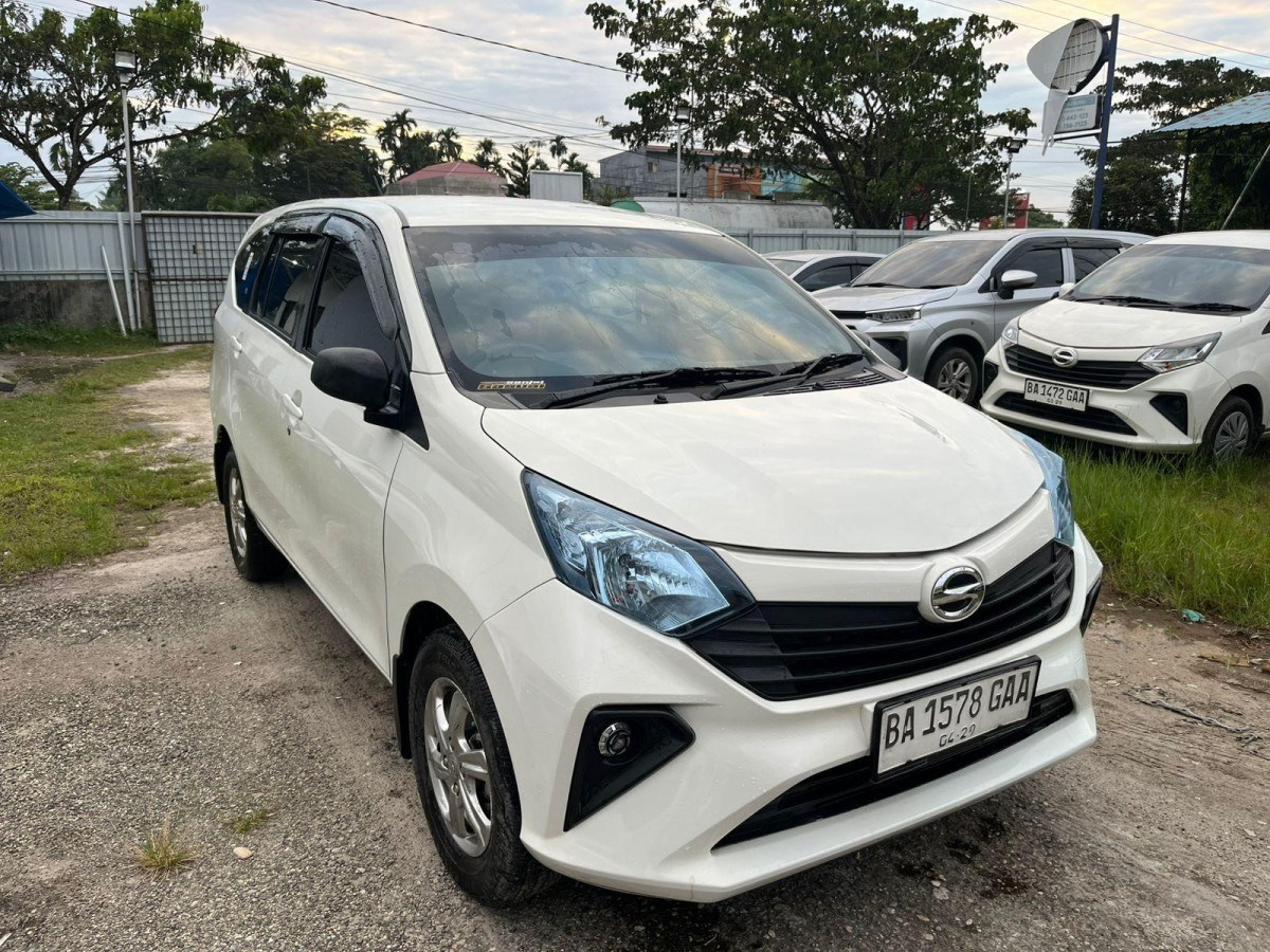 DAIHATSU  SIGRA  D
