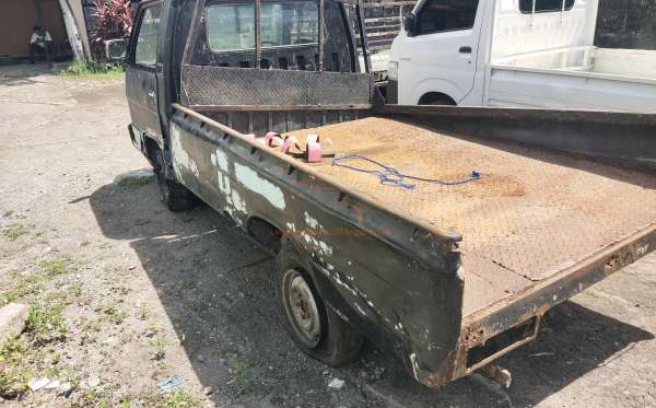 MITSUBISHI  L 300  PU