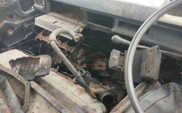 MITSUBISHI  L 300  PU