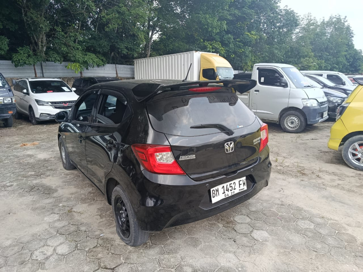 HONDA  BRIO  SATYA 1.2 E