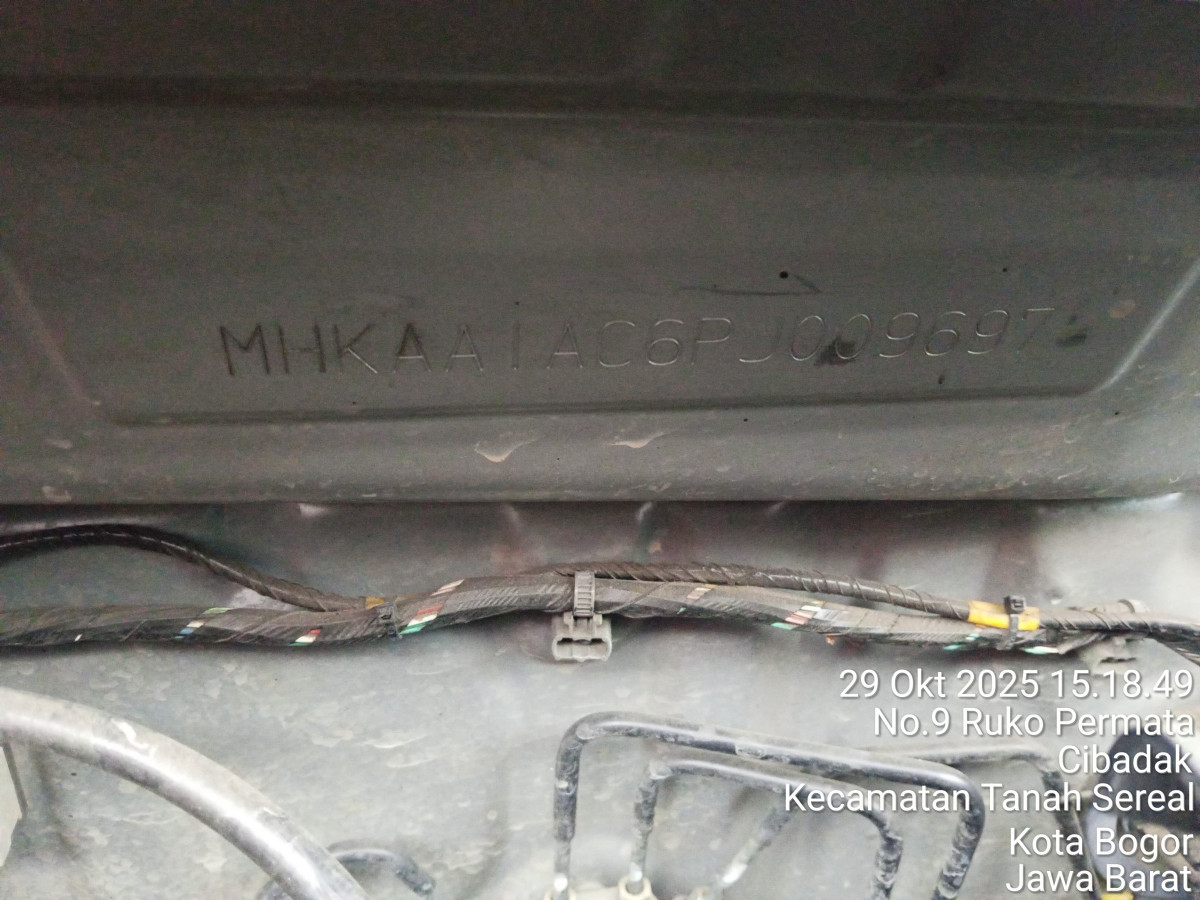 DAIHATSU  AYLA  1.0 X