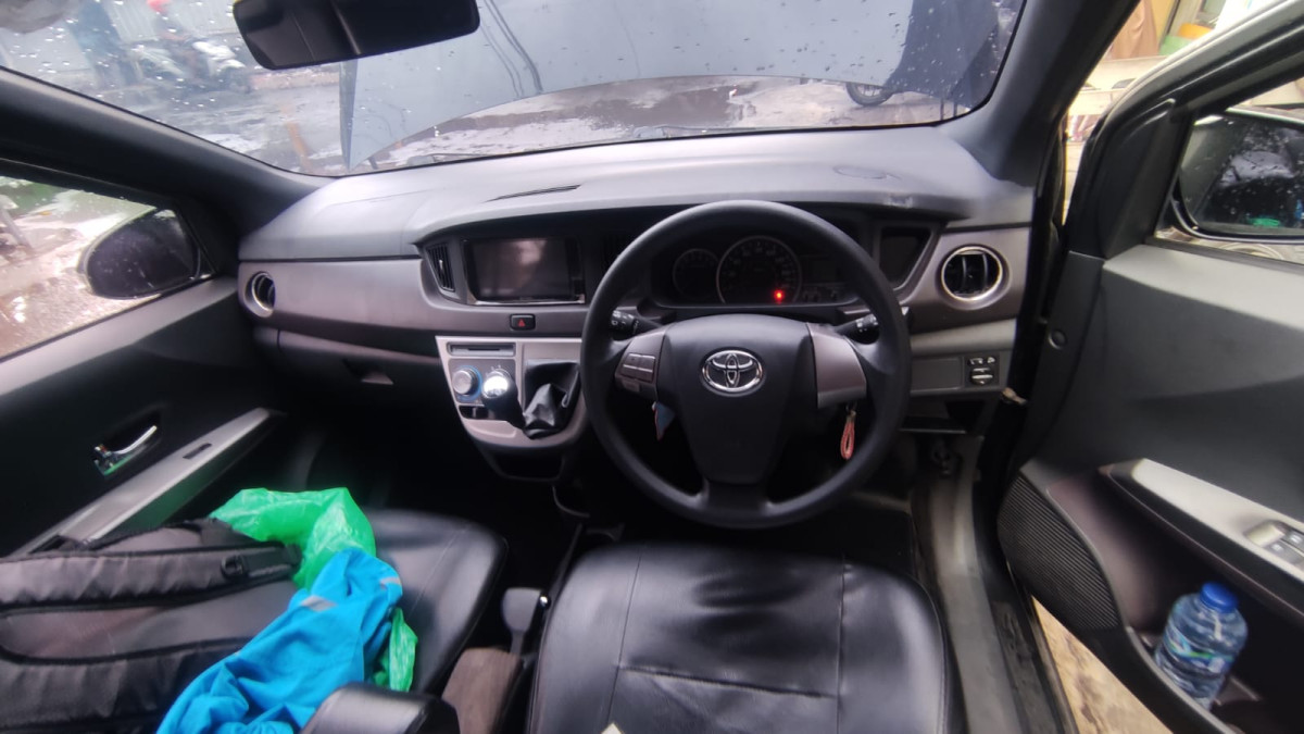TOYOTA  CALYA  1.2 G M/T