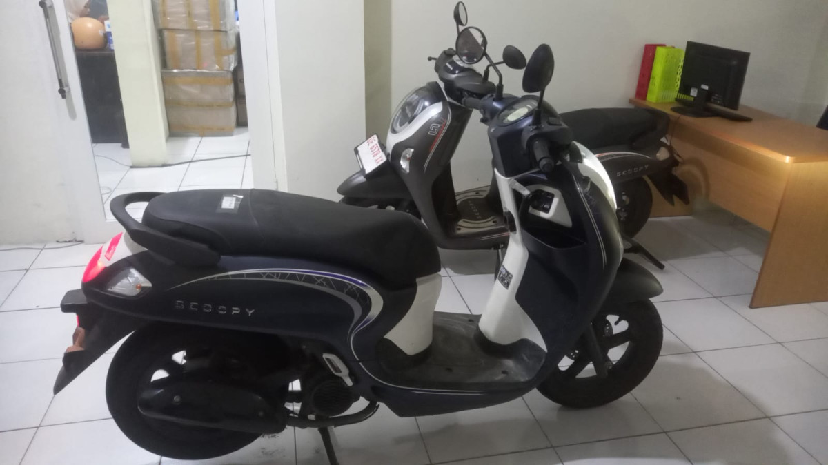 HONDA SCOOPY SPORTY