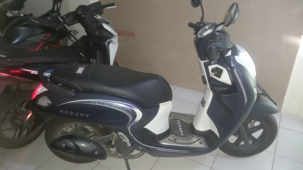 HONDA SCOOPY SPORTY