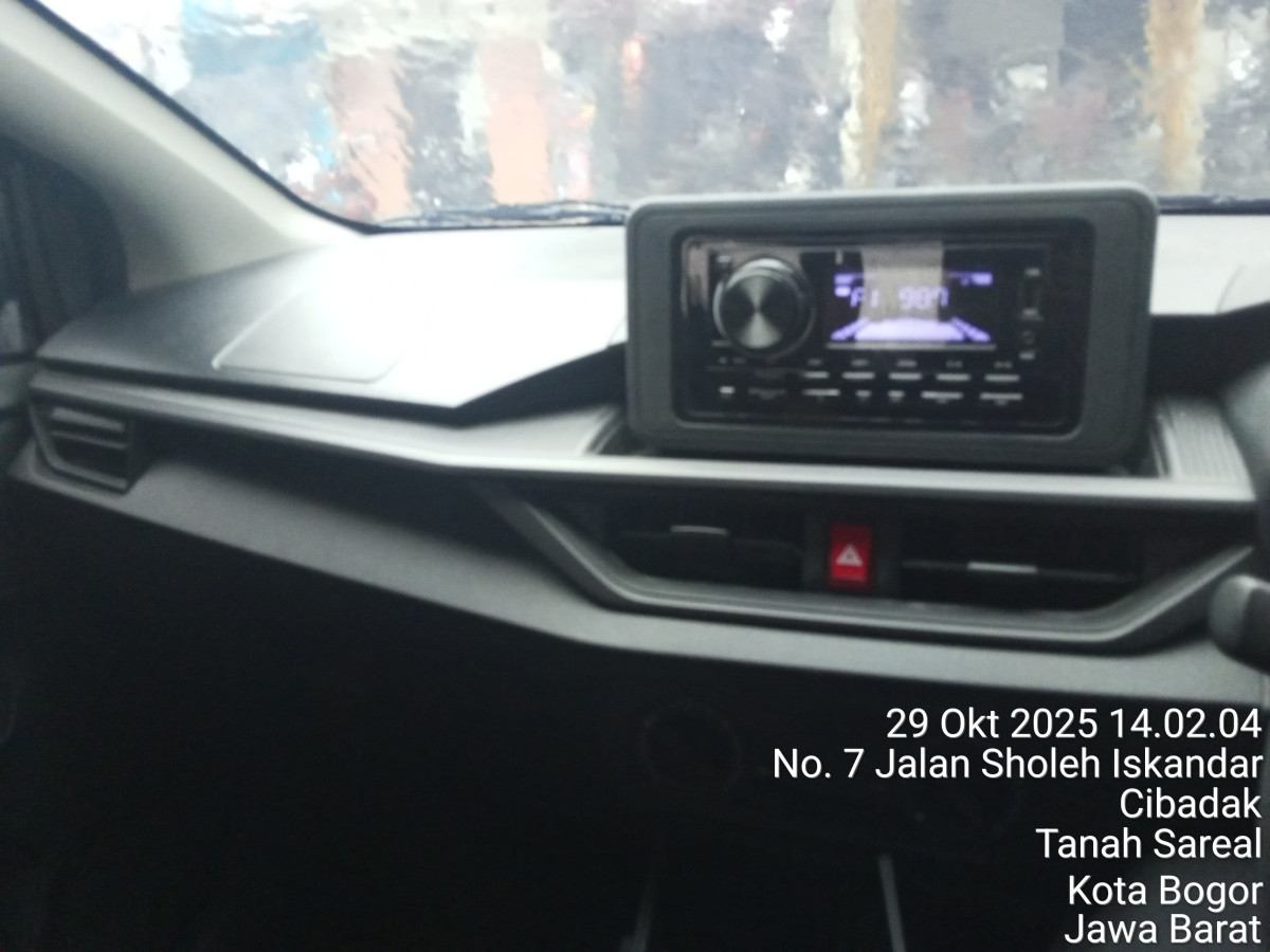 DAIHATSU  AYLA  1.0 X