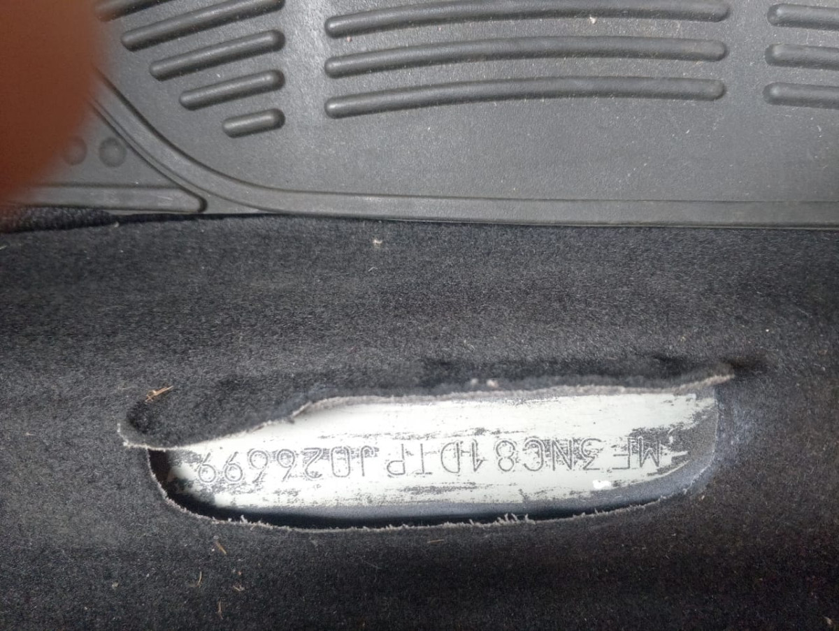 HYUNDAI  STARGAZER  STYLE MT