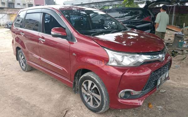 TOYOTA AVANZA VELOZ