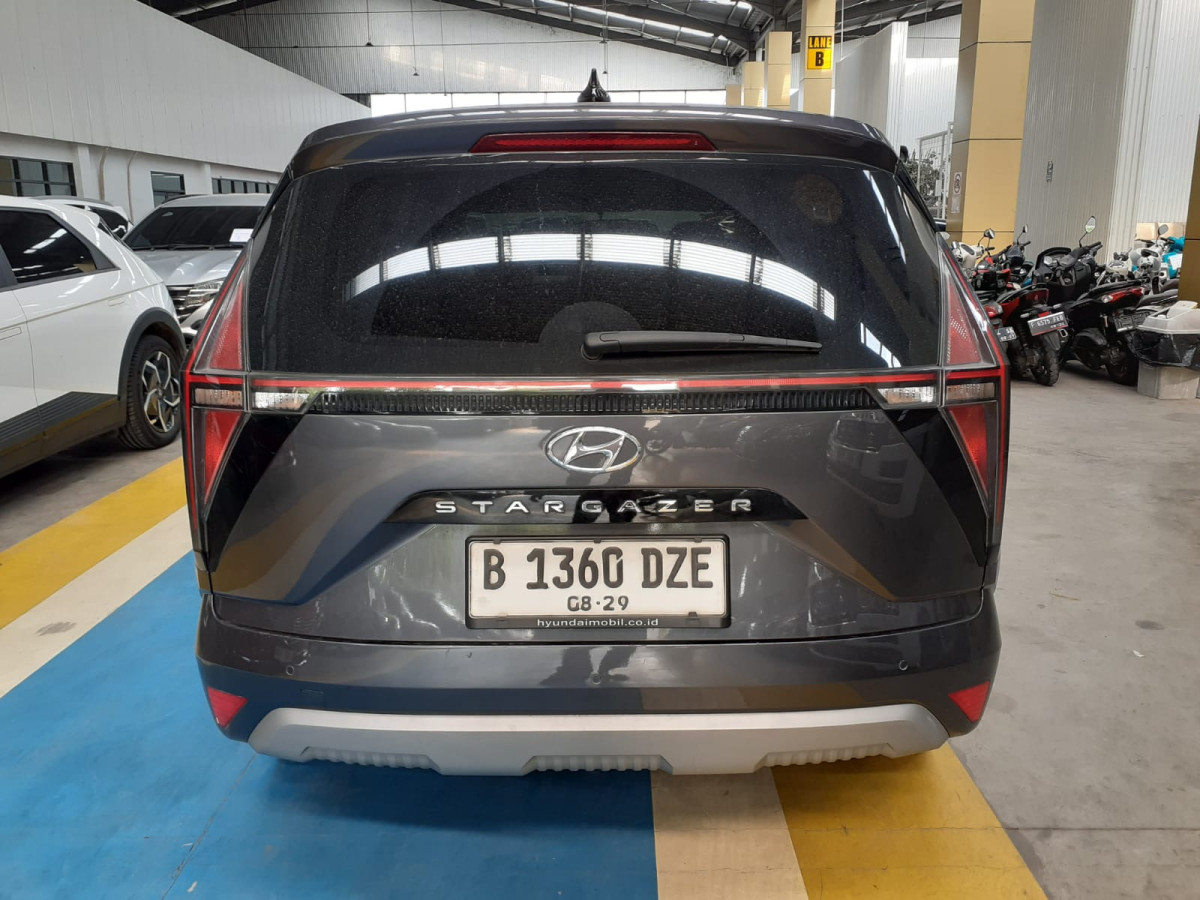 HYUNDAI  STARGAZER  TREND