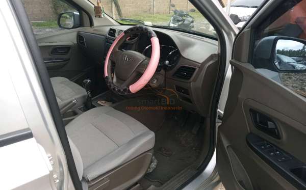 WULING CONFERO 1.5 DB MY (4X2)