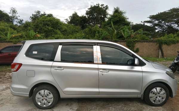 WULING CONFERO 1.5 DB MY (4X2)